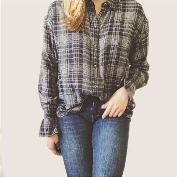 Madewell | Navy Plaid Button Down - Picture 4 of 8